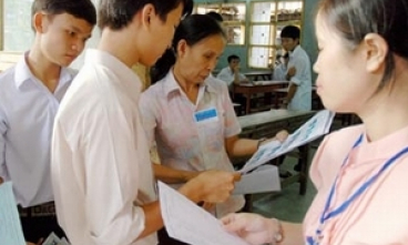 Tuyển sinh Đại học 2010: Lệ phí tăng, hồ sơ giảm