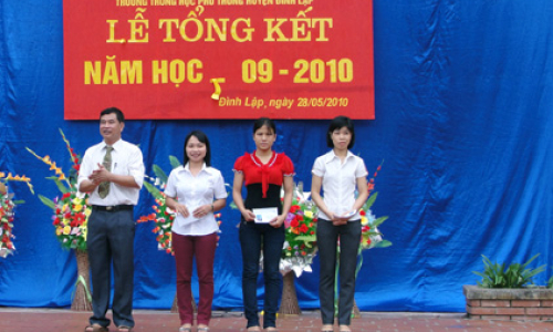 Trường THPT Đình Lập tổng kết năm học 2009 – 2010