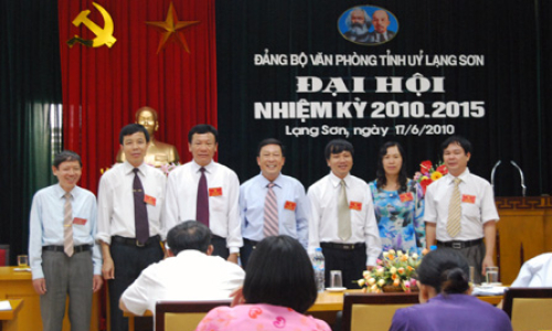 Đại hội Đảng bộ Văn phòng Tỉnh uỷ nhiệm kỳ 2010-2015 thành công tốt đẹp