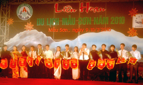 Liên hoan Du lịch Mẫu Sơn năm 2010 thành công tốt đẹp