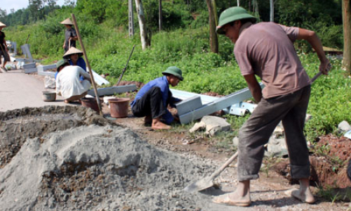 Tân Văn: sôi nổi phong trào bê tông hoá GTNT