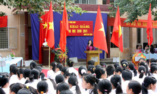 Trường THPT Tràng Định khai giảng năm học 2010-2011