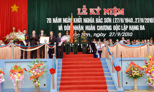 Kỷ niệm 70 năm Ngày Khởi nghĩa Bắc Sơn và đón nhận Huân chương Độc lập hạng ba