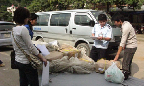 Chi cục Hải quan Tân Thanh: Bắt, xử lý 79 vụ buôn lậu, gian lận thương mại