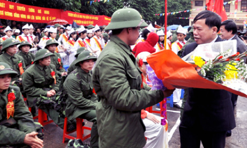 Thành phố quan tâm công tác quốc phòng địa phương