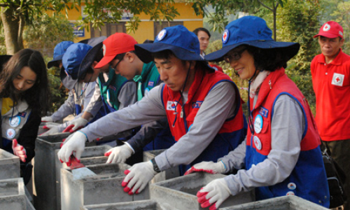 Hợp tác quốc tế: Nối dài "cánh tay nhân ái"