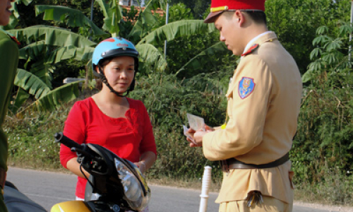 Đảm bảo TTATGT dịp Tết Nguyên đán: Tuyên truyền mạnh, xử lý nghiêm