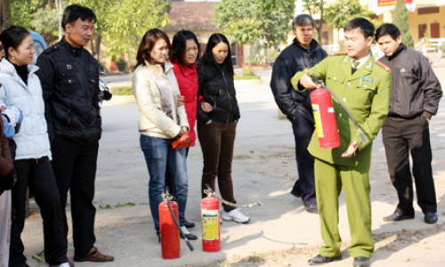 Phòng cháy, chữa cháy với ô tô, xe máy: Cần nâng cao tính chủ động