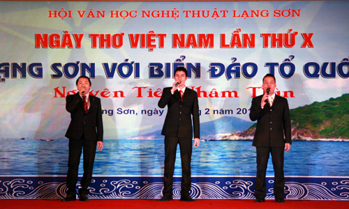 Nhân ngày Thơ Việt Nam 15 tháng Giêng: Ý chí Hồ Chí Minh qua bài thơ chúc tết Xuân Nhâm Thìn 1952