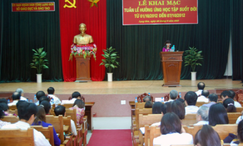 Khai mạc Tuần lễ hưởng ứng học tập suốt đời 2012