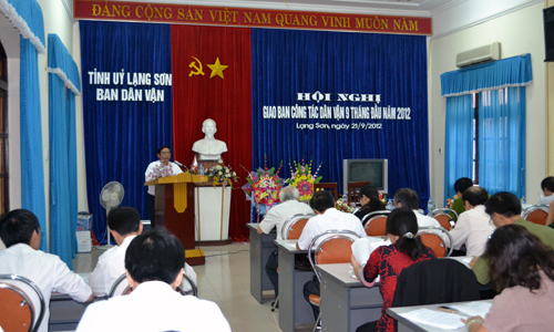 Giao ban công tác dân vận 9 tháng đầu năm 2012