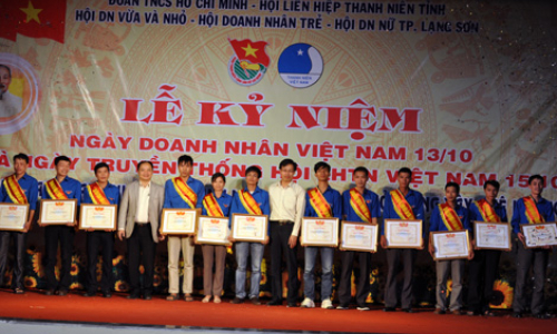 Tuyên dương 35 thanh niên làm kinh tế giỏi