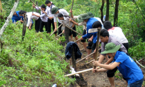 Thanh niên Bắc Sơn: Xung kích phát triển giao thông nông thôn