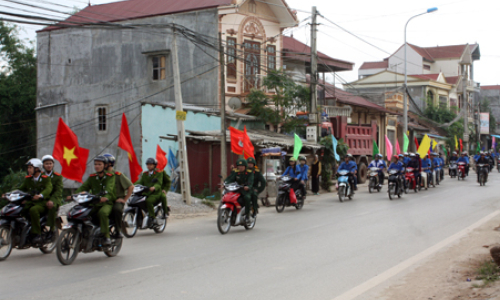 Thanh niên Lộc Bình: Đảm bảo vệ sinh môi trường mùa lễ hội