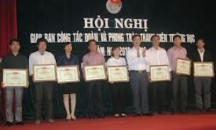 Giao ban công tác đoàn trường học năm học 2012 – 2013