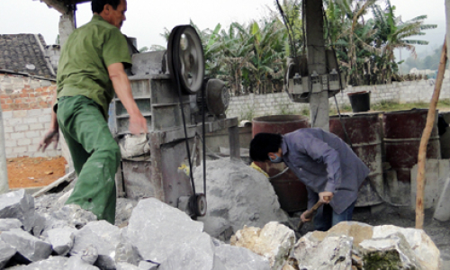 Anh Bằng làm giàu bằng sản xuất gạch