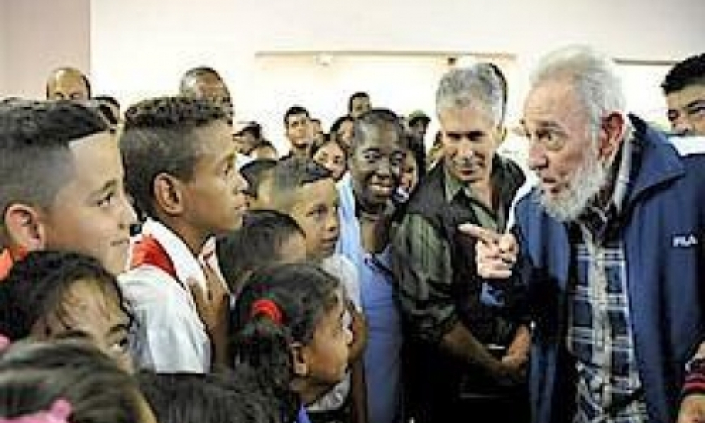 Lãnh tụ Fidel Castro vẫn mạnh khỏe và minh mẫn