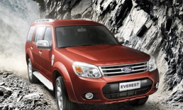 Ford Everest 2013 ở Việt Nam có giá từ 774 triệu đồng