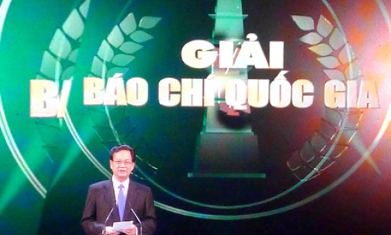 Tổ chức trọng thể Lễ trao Giải báo chí Quốc gia lần thứ VII năm 2012