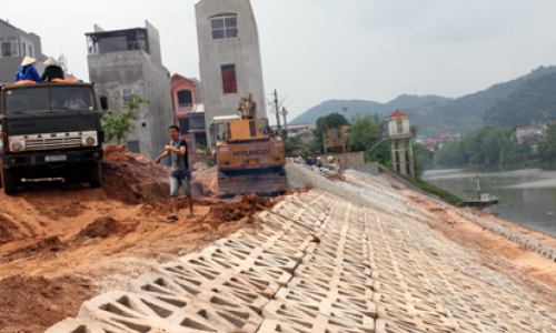 Dừng dự án chậm tiến độ: Đúng luật - hợp lòng dân