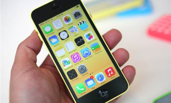 Giá bán iPhone 5C, 5S “hạ nhiệt” nhanh chóng tại Việt Nam