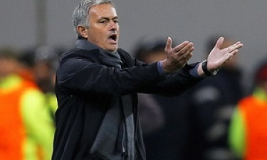 Jose Mourinho nắn gân Pellegrini trước thềm đại chiến