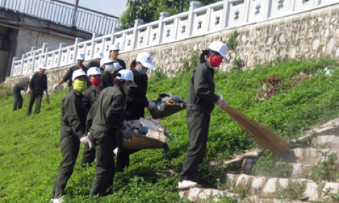 Thành phố Lạng Sơn đảm bảo vệ sinh môi trường cho chương trình du lịch “Qua những miền di sản Việt Bắc