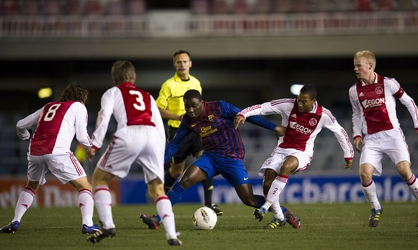 Sau Barca, U19 Việt Nam sẽ đấu một đội bóng huyền thoại nữa