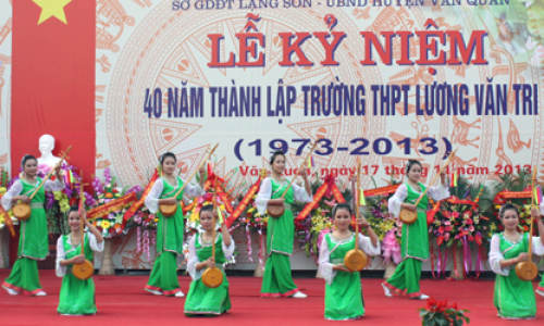 Kỷ niệm 40 năm thành lập Trường THPT Lương Văn Tri