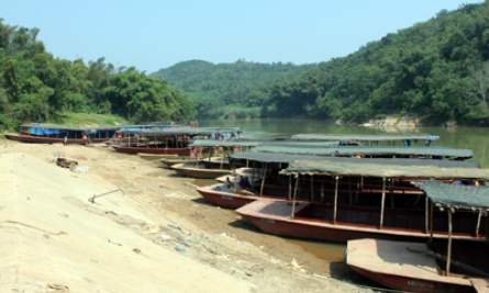 Bình Nghi: Nhà xuồng còng lưng gánh nợ