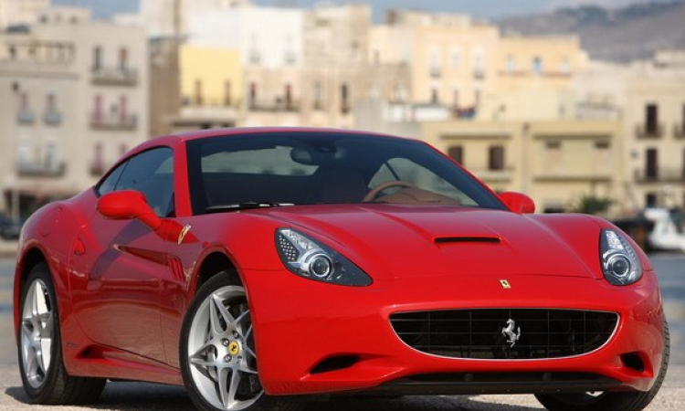 Mẫu xe thay thế Ferrari California xuất hiện vào Xuân tới?