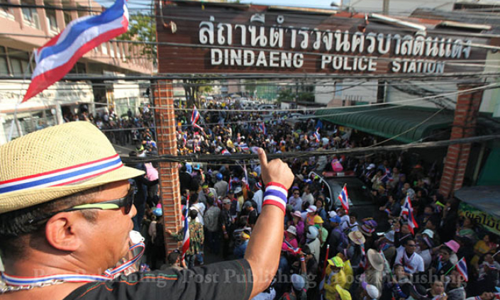 Thái Lan: Việc đăng ký tham gia tranh cử gặp khó