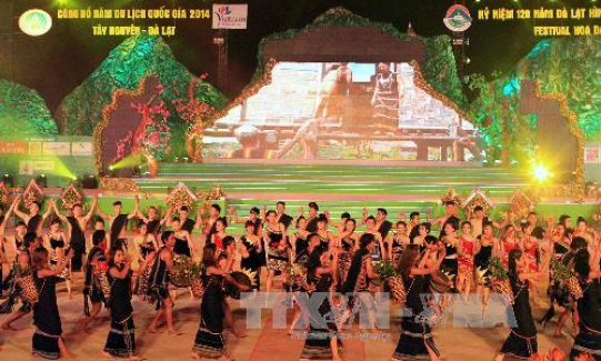 Chủ tịch nước Trương Tấn Sang dự Lễ khai mạc Tuần Văn hóa Du lịch Đà Lạt 2013