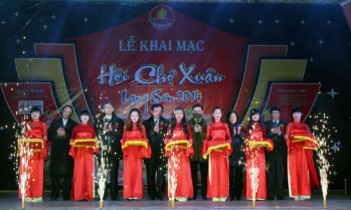 Khai mạc Hội chợ Xuân 2014