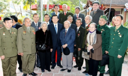 Chủ tịch nước Trương Tấn Sang thăm Bảo tàng Chiến sĩ cách mạng bị địch bắt, tù đày