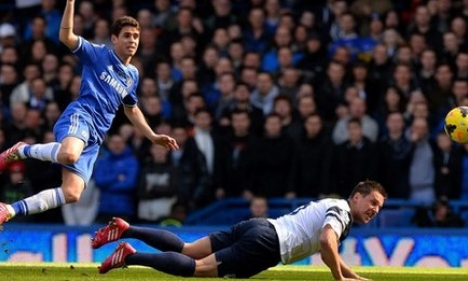 Chelsea thắng Everton 1-0 vào phút chót