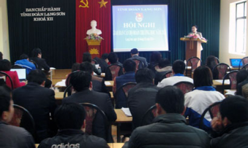 Giao ban cán bộ đoàn trường học năm 2014