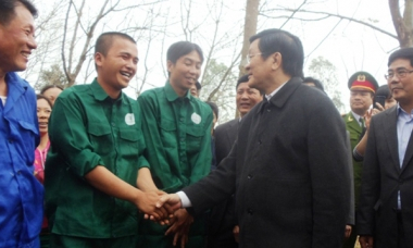 Chủ tịch nước Trương Tấn Sang thăm, làm việc tại các huyện miền núi tây nam tỉnh Thanh Hóa