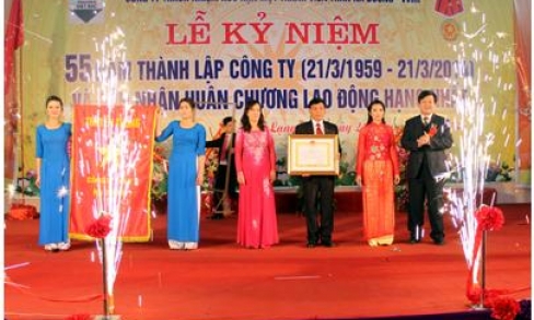 Kỷ niệm 55 năm thành lập và đón nhận Huân chương Lao động hạng Nhất