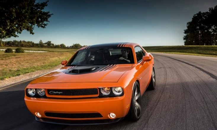 Dodge nhận 2.000 đơn đặt hàng Challenger Shaker 2014