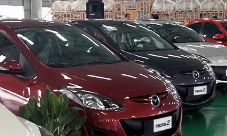 Honda và Mazda đạt lợi nhuận khủng trong tài khóa 2013