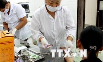 Sẽ nhập thêm 21.000 lít methadone điều trị cho bệnh nhân nghiện