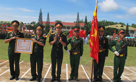 Lữ đoàn Đặc công 198 đón nhận Huân chương Bảo vệ Tổ quốc