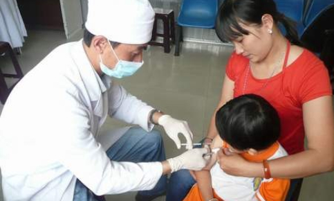 Hà Nội: Triển khai tiêm vắc xin sởi-rubella trên diện rộng