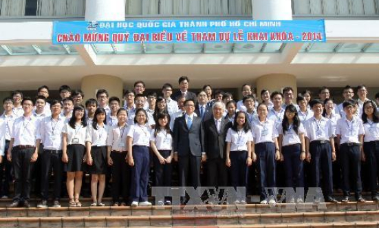 Phó Thủ tướng Vũ Đức Đam dự Lễ khai khóa tại Đại học Quốc gia TP. Hồ Chí Minh