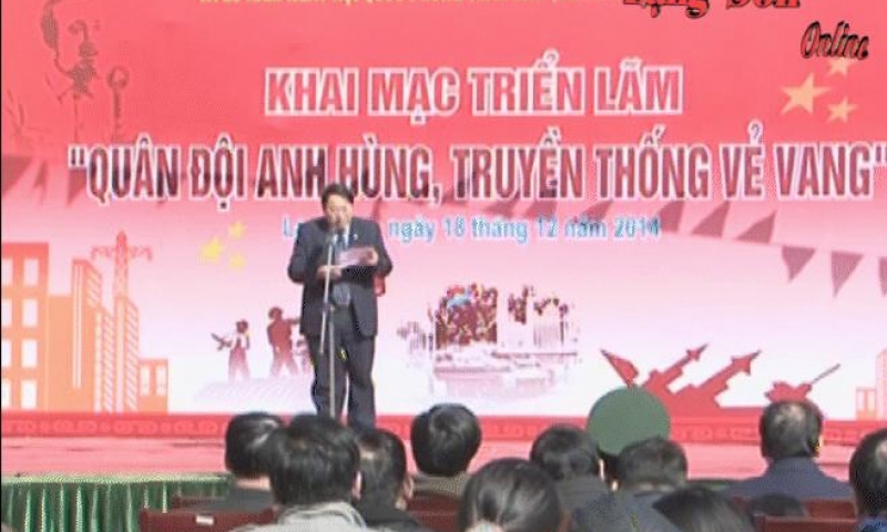 Khai mạc triển lãm ảnh, hiện vật " Quân đội anh hùng, truyền thống vẻ vang"