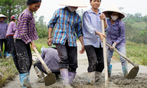 “Sướng” nhất là cứng hóa giao thông