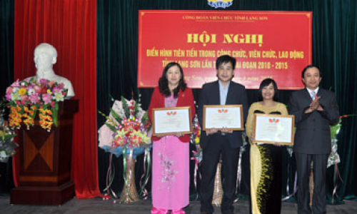 Tôn vinh các điển hình tiên tiến trong CNVCLĐ giai đoạn 2010 – 2015