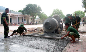 Trung đoàn 141 phát huy nội lực xây dựng doanh trại