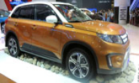 Suzuki Vitara 2015 có giá 730 triệu đồng